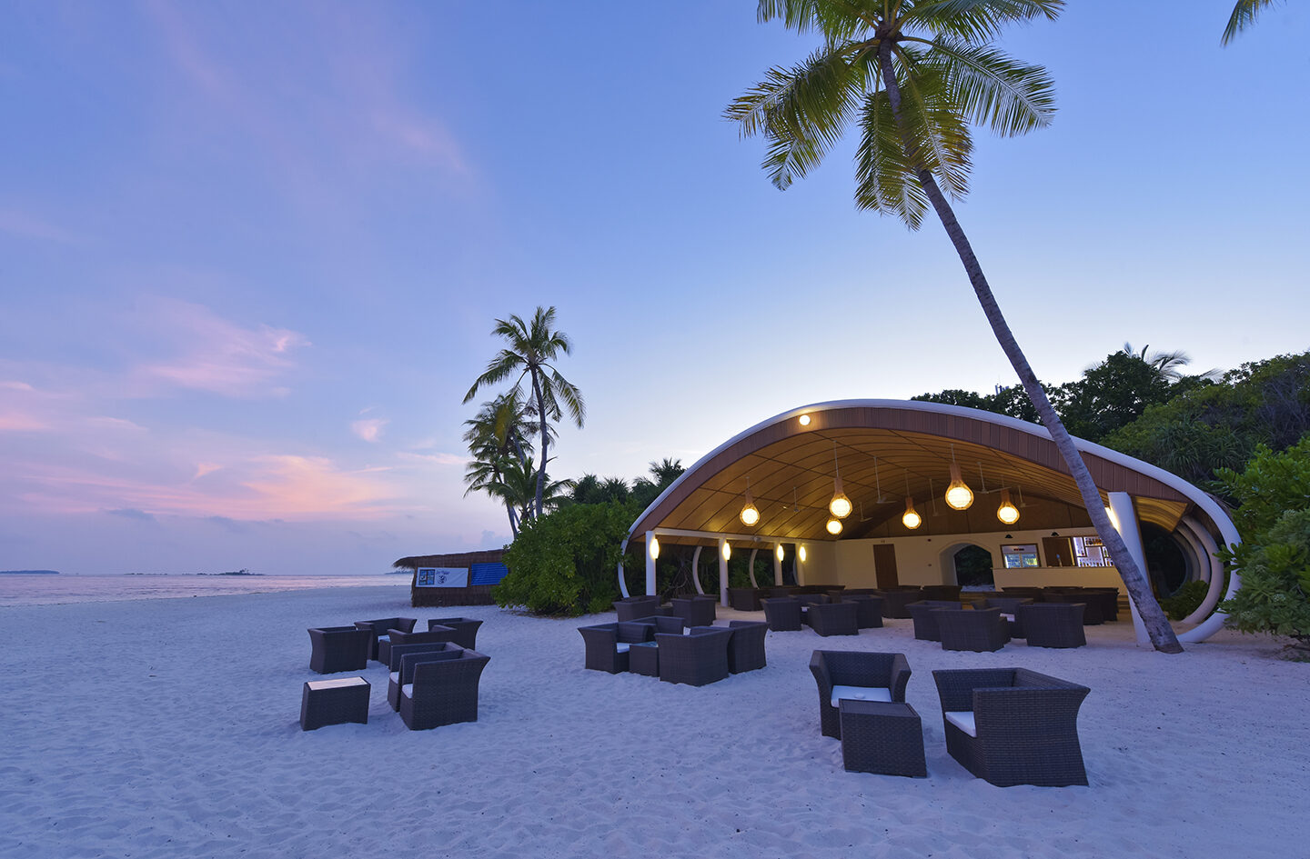 DL-HRES-Dreamland_Beach_Bar_02